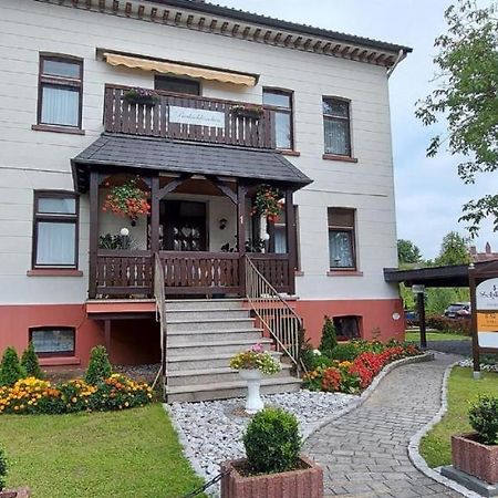 Ferienwohnungen Parkschloesschen Bad Pyrmont Exterior foto